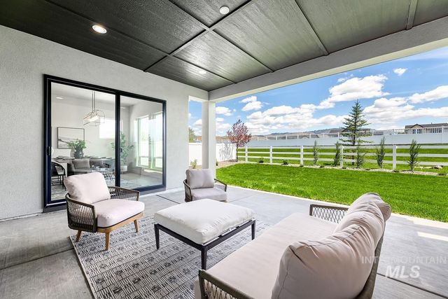 14198 N Woodpecker Ave, Boise, ID 83714