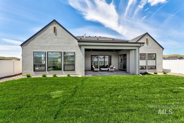 14198 N Woodpecker Ave, Boise, ID 83714