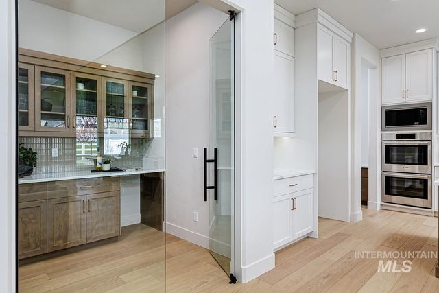 14198 N Woodpecker Ave, Boise, ID 83714