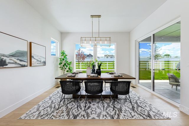 14198 N Woodpecker Ave, Boise, ID 83714