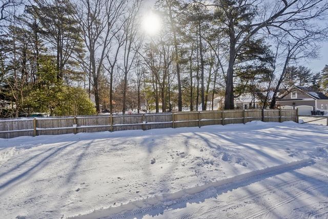 357 Southampton Rd, Westfield, MA 01085