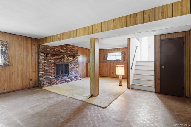 94 Babylon Avenue, West Islip, NY 11795