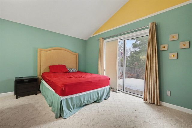 4043 Chamberlain Avenue, Grand Rapids, MI 49508