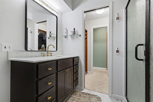 4043 Chamberlain Avenue, Grand Rapids, MI 49508