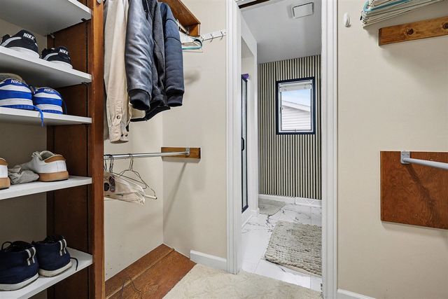 4043 Chamberlain Avenue, Grand Rapids, MI 49508