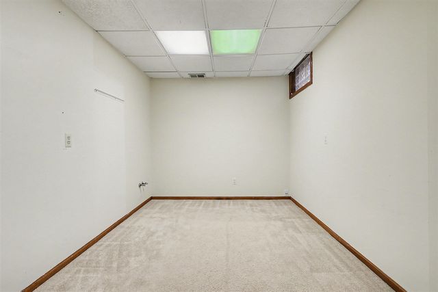 4043 Chamberlain Avenue, Grand Rapids, MI 49508