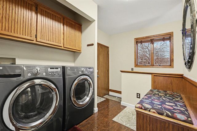 4043 Chamberlain Avenue, Grand Rapids, MI 49508