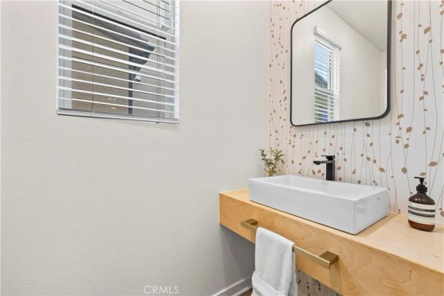 2250 Rose Garden Court, Upland, CA 91786