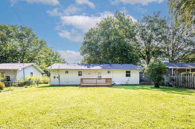213 S REED ST, Centralia, MO 65240
