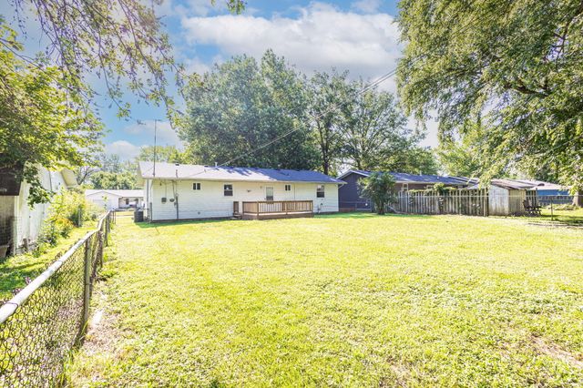 213 S REED ST, Centralia, MO 65240
