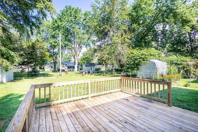 213 S REED ST, Centralia, MO 65240