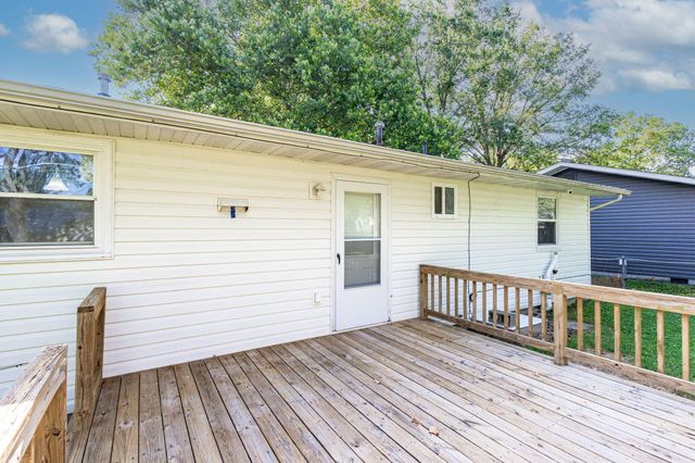 213 S REED ST, Centralia, MO 65240