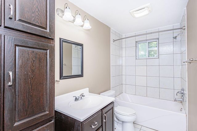 213 S REED ST, Centralia, MO 65240