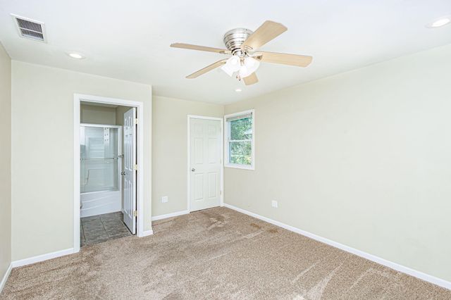 213 S REED ST, Centralia, MO 65240