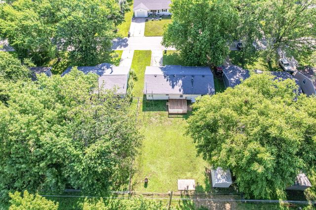 213 S REED ST, Centralia, MO 65240