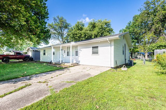 213 S REED ST, Centralia, MO 65240