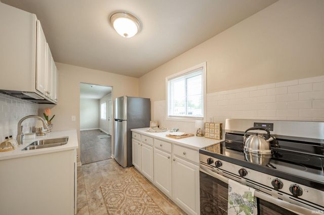 5906 Monona Drive, Kokomo, IN 46902