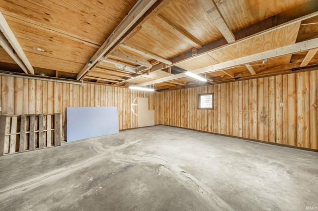5906 Monona Drive, Kokomo, IN 46902