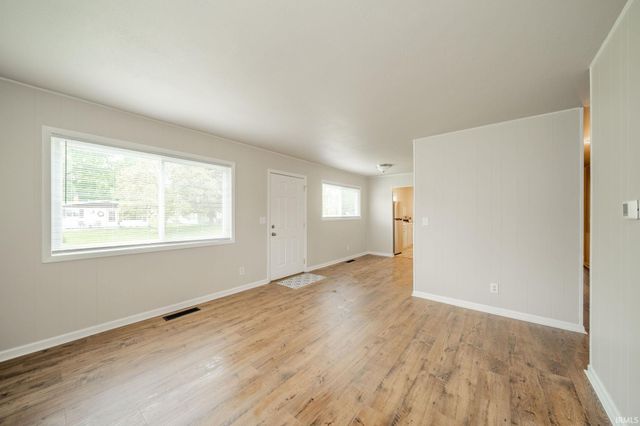 5906 Monona Drive, Kokomo, IN 46902
