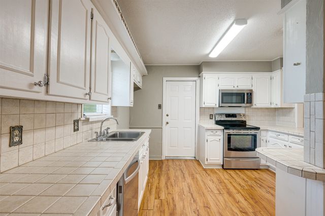 4025 Old Bonham Road, Paris, TX 75460