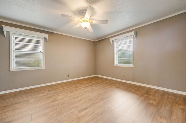 4025 Old Bonham Road, Paris, TX 75460