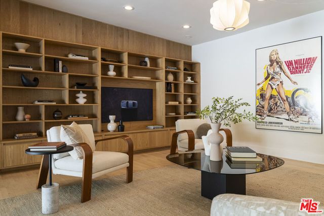 3108 Nichols Canyon Road, Los Angeles, CA 90046