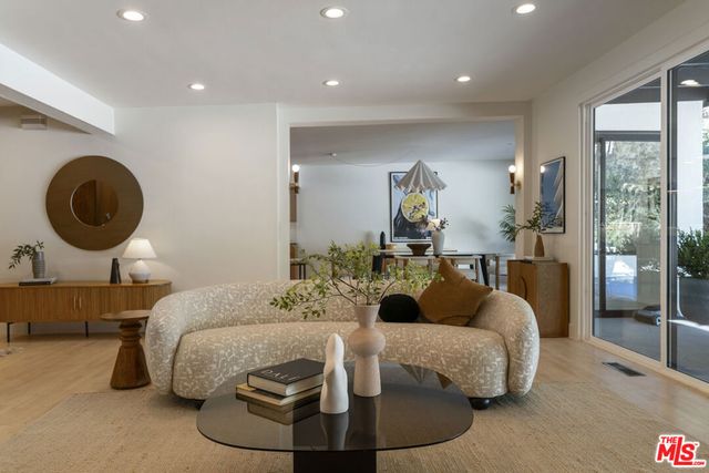 3108 Nichols Canyon Road, Los Angeles, CA 90046