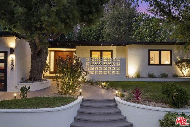 3108 Nichols Canyon Road, Los Angeles, CA 90046