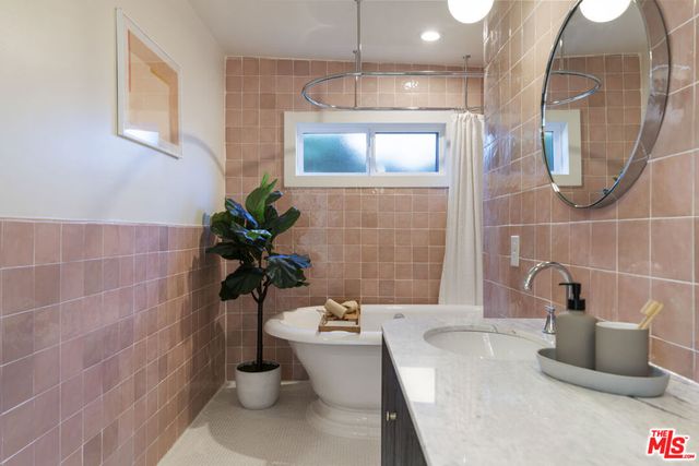 3108 Nichols Canyon Road, Los Angeles, CA 90046