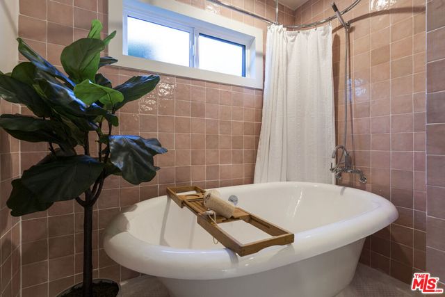 3108 Nichols Canyon Road, Los Angeles, CA 90046