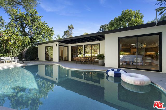 3108 Nichols Canyon Road, Los Angeles, CA 90046
