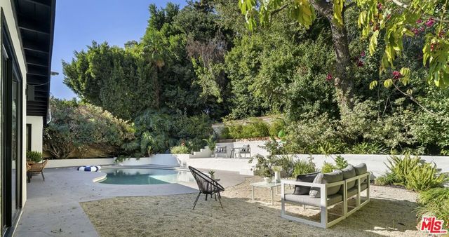 3108 Nichols Canyon Road, Los Angeles, CA 90046