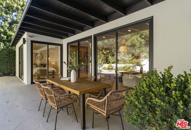 3108 Nichols Canyon Road, Los Angeles, CA 90046