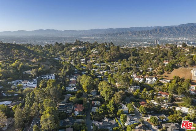 3108 Nichols Canyon Road, Los Angeles, CA 90046