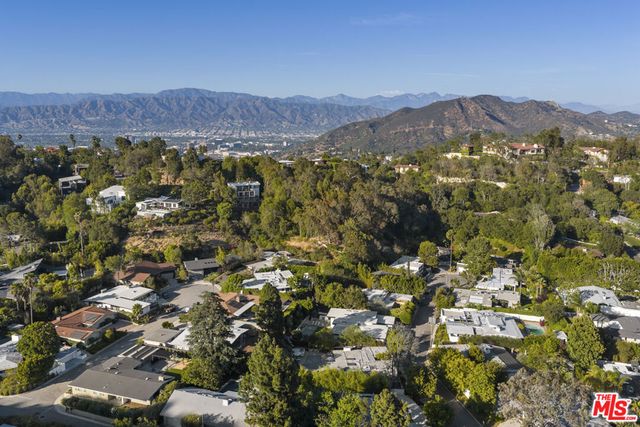 3108 Nichols Canyon Road, Los Angeles, CA 90046