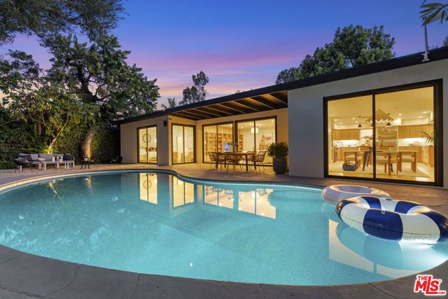 3108 Nichols Canyon Road, Los Angeles, CA 90046