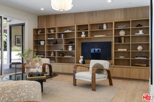 3108 Nichols Canyon Road, Los Angeles, CA 90046