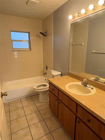 2060 NW 42ND STREET, Ocala, FL 34475