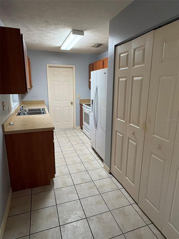 2060 NW 42ND STREET, Ocala, FL 34475