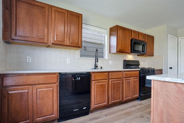 3630 Avalon Castle Drive, Spring, TX 77386