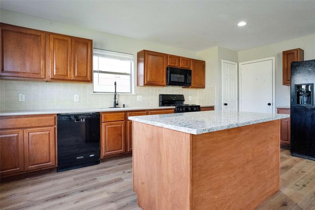 3630 Avalon Castle Drive, Spring, TX 77386