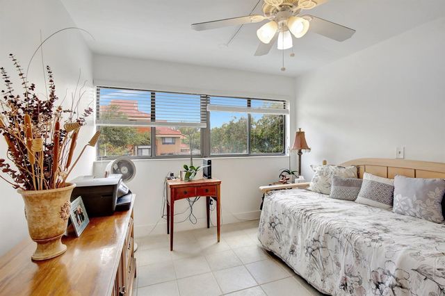 15499 Miami Lakeway N 306-5, Miami Lakes, FL 33014