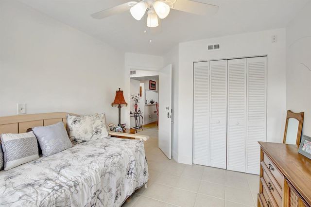 15499 Miami Lakeway N 306-5, Miami Lakes, FL 33014