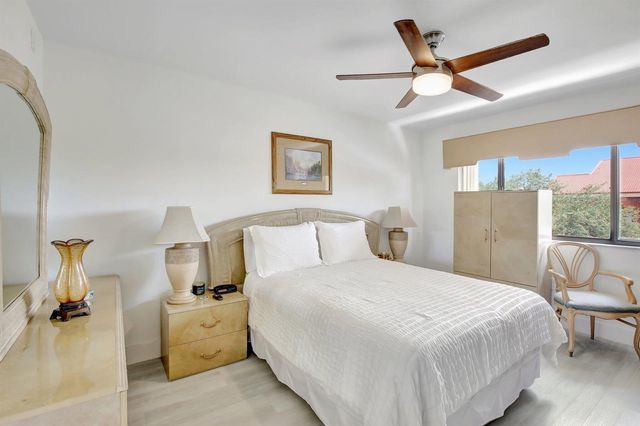15499 Miami Lakeway N 306-5, Miami Lakes, FL 33014