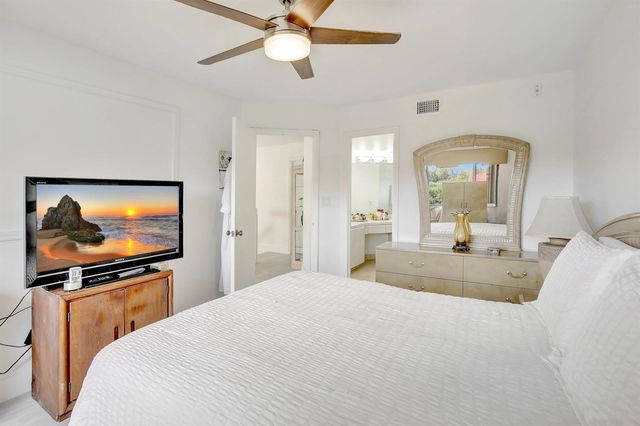 15499 Miami Lakeway N 306-5, Miami Lakes, FL 33014