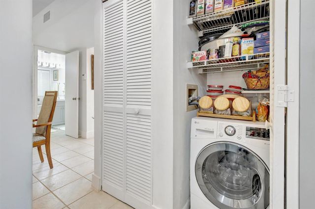 15499 Miami Lakeway N 306-5, Miami Lakes, FL 33014