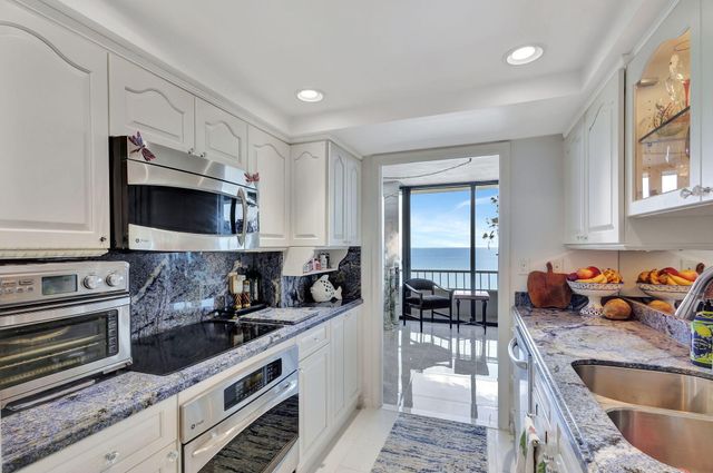 5550 N Ocean Drive 21c, Singer Island, FL 33404