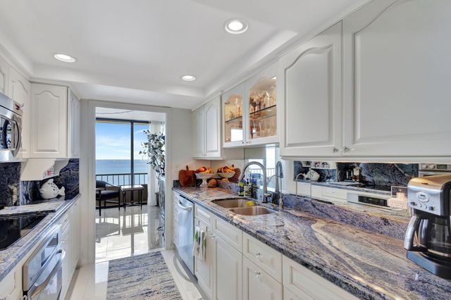 5550 N Ocean Drive 21c, Singer Island, FL 33404