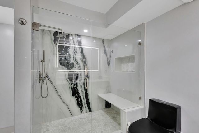 5550 N Ocean Drive 21c, Singer Island, FL 33404