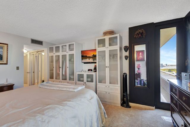 5550 N Ocean Drive 21c, Singer Island, FL 33404